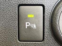 【コーナーセンサー】バンパーに付いたセンサーが障害物を検知！一定の距離に近づくとアラートで教えてくれます♪狭い駐車スペースや車庫入れ時も安心ですね☆