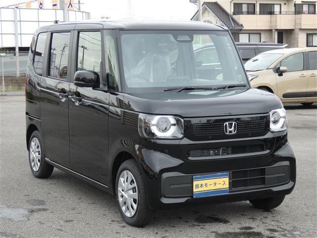 ☆カーセンサー認定中古車☆　第三者機関による内外装の鑑定書付！☆全車修復歴無し☆　安心してお乗りいただけるお車のみ取り揃えております。☆アフターサービスもお任せ☆　自社指定工場で整備いたします