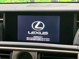 【純正ナビ】人気の純正ナビを装備。オーディオ機能も充実しており、Bluetooth接続すればお持ちのスマホやMP3プレイヤーの音楽を再生可能！毎日の運転がさらに楽しくなります！！