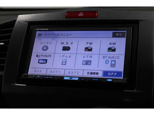 ナビゲーションももちろん装備☆多彩な機能で快適ドライブをアシスト☆オーディオ機能も充実しています☆