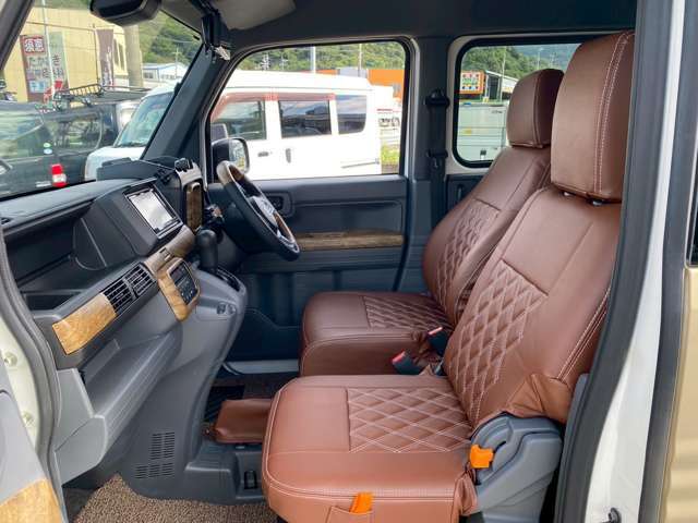 新品シートカバー付き！