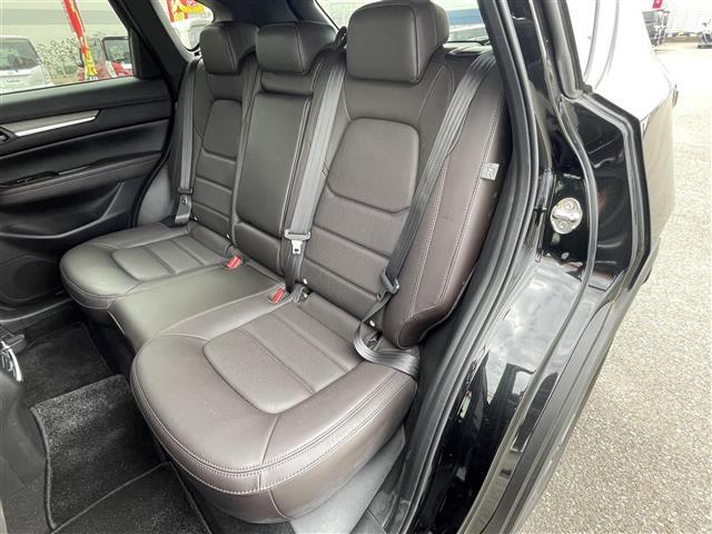 【後部座席】『後部座席周辺』の画像になります。写真の内容に関してご不明点、ご質問等がございましたらお気軽にガリバー店舗までお問い合わせください。