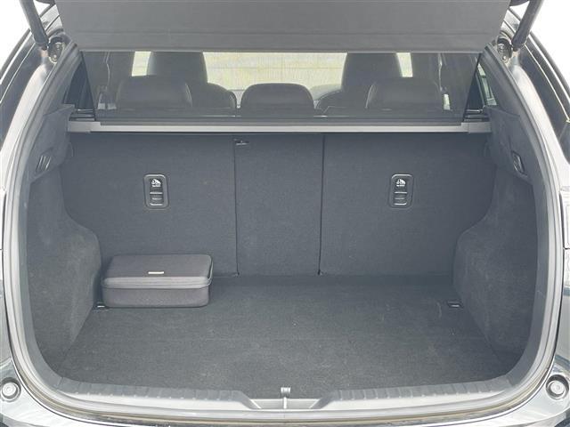 【トランク】『トランク周辺』の画像になります。写真の内容に関してご不明点、ご質問等がございましたらお気軽にガリバー店舗までお問い合わせください。