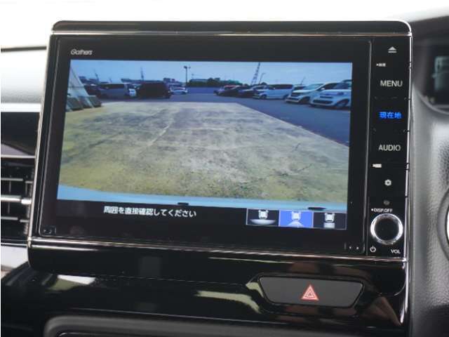 ◆バックカメラ◆リバースにするだけで映ります、後方の安全確認や、狭い駐車場での車庫入れ、雨の日や夜間など視界の悪い時に便利です！安全にバックする為には欠かせない装備です。