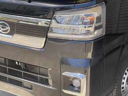 ヘッドライトはアダプティブドライビングビーム搭載