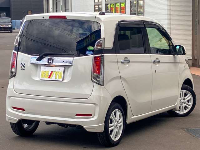 一部車両を除き他店在庫の取寄せ陸送費は無料にて対応中！　品質にこだわった車両仕入れ！低走行の高品質車だけを仕入れております。ボディの綺麗さはもちろん降雪地域特有の下廻りのサビなども少ない車両をご案内！