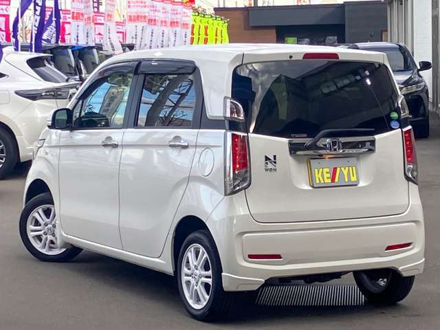 関東・関西方面より直入庫多数！北陸地方にて使用している車両に比べ、「下回りの錆」「走行距離」は段違い！高品質に自信あり♪