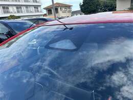 こちらの車両には衝突防止装置が付いております♪