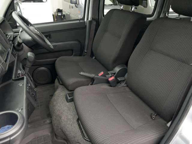 中古車は早い者勝ちです！！お車を見にご来店頂きましたら　きっと気に入って頂ける自信がございます！！全スタッフ　お客様のご来店を心よりお待ちしております！！ホームページ　http://www.jobcars.jp