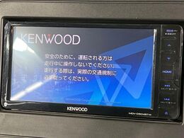 【フルセグTV付ナビゲーション】使いやすいナビで目的地までしっかり案内してくれます。各種オーディオ再生機能も充実しており、お車の運転がさらに楽しくなります！！