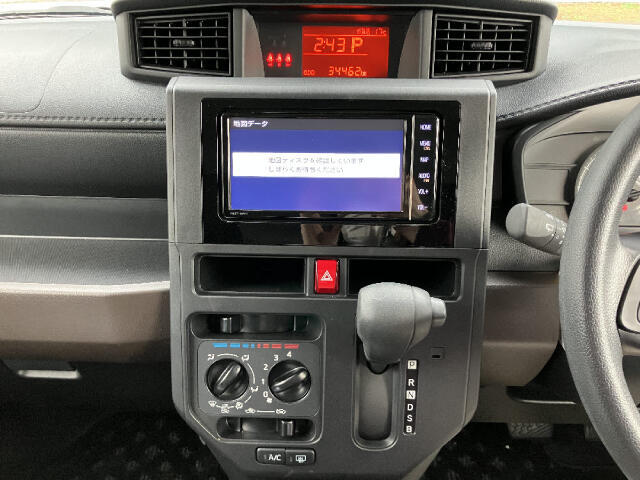 店舗では軽キャンピングカーなどの車両も取り扱いしております！