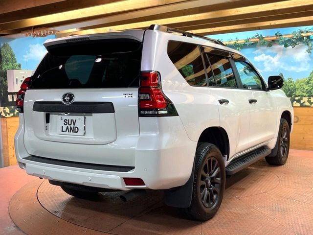 ☆全国のネクステージからお取り寄せが可能※！遠方の店舗に展示してあるクルマが気になる場合も、最寄りの店舗でご覧いただくことが可能です！是非私たちに要望をお聞かせください！※別途費用