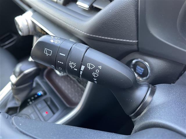 【運転席操作部】快適なドライブを楽しむための機能が装備されています！運転席から触れるので、使いやすいです！除菌プランいれていただくと、さらに清潔で安心していただけます！
