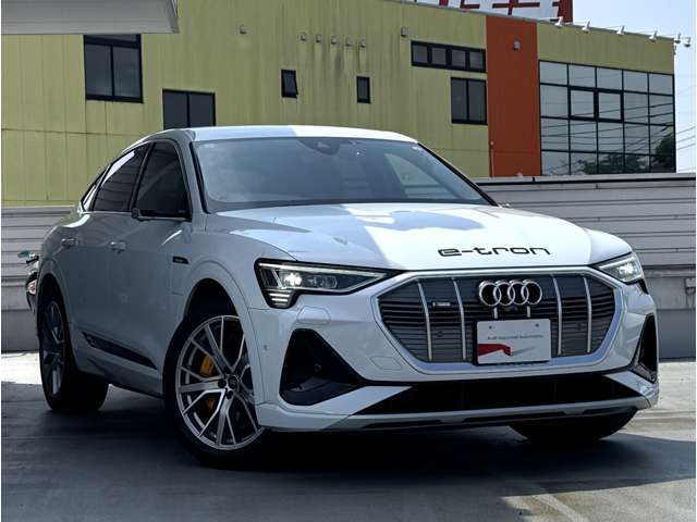 お車をより美しい状態でお乗りいただけるよう、ボディーコーティングも各種取り揃えております！