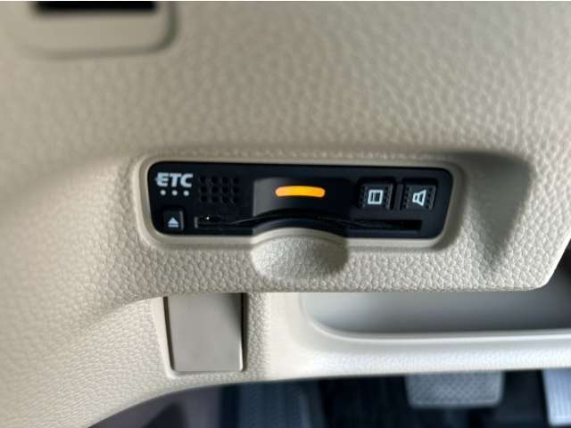 【ETC車載器】お持ちのカードを入れていただければ、そのままお使いいただけます！セットアップ作業をしてご納車いたします。