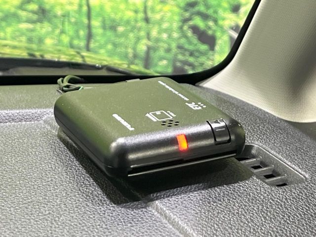 【ETC】高速道路の料金所をストレスなく通過！話題のスポットやサービスエリアに多い「スマートIC」利用時は必須のアイテムです。当店でセットアップを実施、ご納車当日からすぐにご利用いただけます！