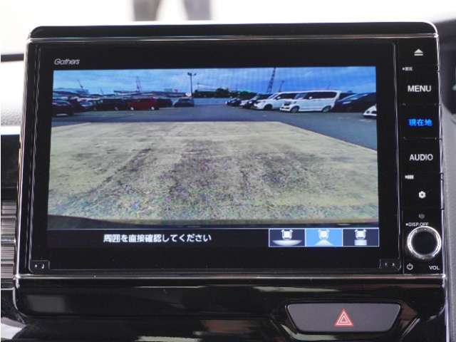 ◆バックカメラ◆リバースにするだけで映ります、後方の安全確認や、狭い駐車場での車庫入れ、雨の日や夜間など視界の悪い時に便利です！安全にバックする為には欠かせない装備です。