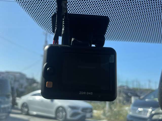 安心のドライブレコーダー付き♪後付け不要！自社ローン取扱い