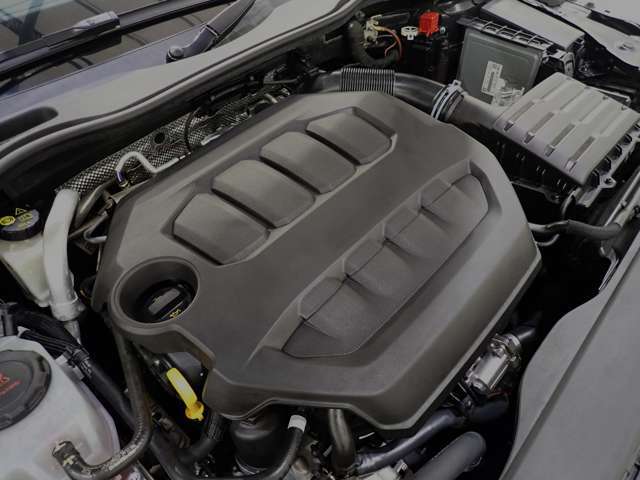 出力は、197馬力/320Nmを発生する「40TFSI」と、出力245馬力/370Nmを発生する「45TFSIクワトロ」を設定。