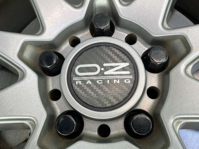 【ドリンクホルダー】長時間のドライブを快適に過ごすために、必須の車内アイテムですね。◆ご来店予約受付中！無料の来店予約は【来店予約をする】ボタンから！◆