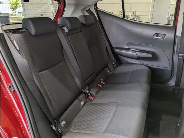 長時間の乗車でも、ゆったりとした後部座席の為、疲れにくいです