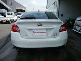 遠方の方にはLINEミーティングの動画で、ご自宅に居ながら現車確認ができますのでお気軽にご相談下さい。この方法での成約実績も多々ございます。