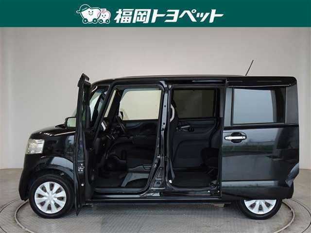 両側スライドドアを採用してます、助手席側は電動式で運転席から開閉できます。（運転席側は手動式です。）