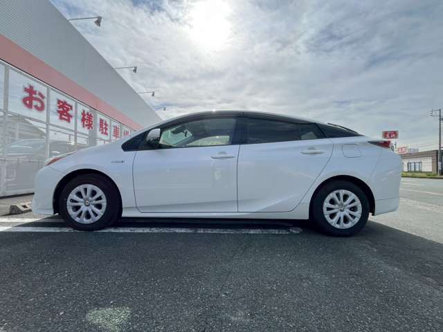 こちらのお車は弊社買取車輛になります。短期での掲載になりますのでお早めにお問合せください！在庫回転が速いので常に新鮮なお車を掲載しております。