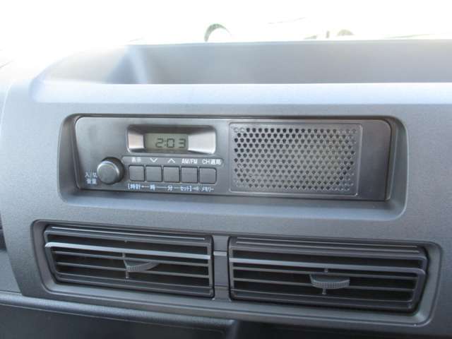 純正ラジオ付きです♪