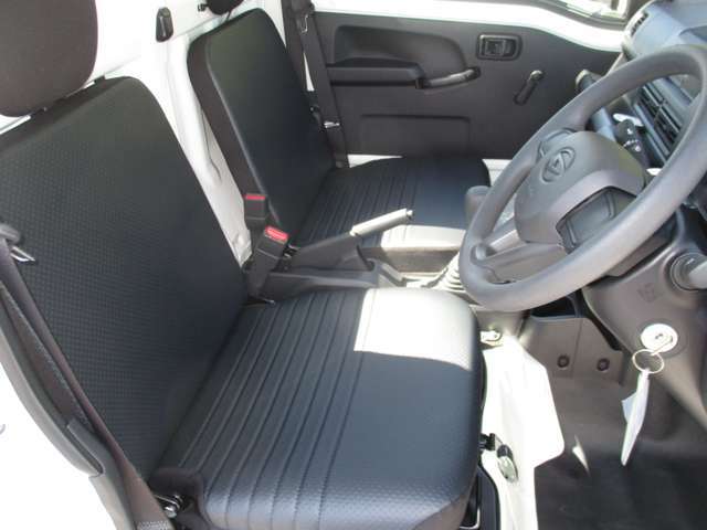 運転席シートです♪