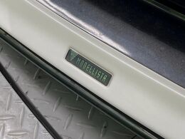 【モデリスタエアロ】人気のモデリスタエアロを装着！クルマの外観がよりスタイリッシュになり、街中で存在感あふれる1台に♪将来買い替える時にもリセールに影響しやすく、価値ある人気の装備です！