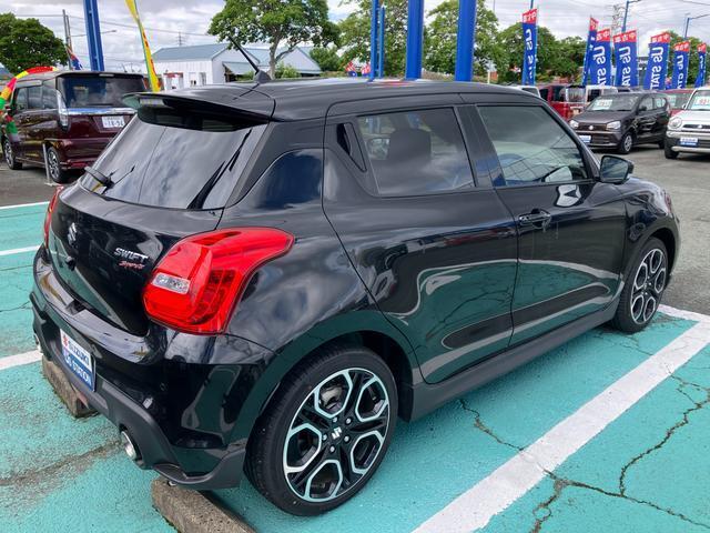 初めての中古車購入で不安な方も、ディーラー販売店だから安心！試乗車として使用していた低走行車や、修復歴なしの下取り車など、厳選した中古車を多数取り揃えております。
