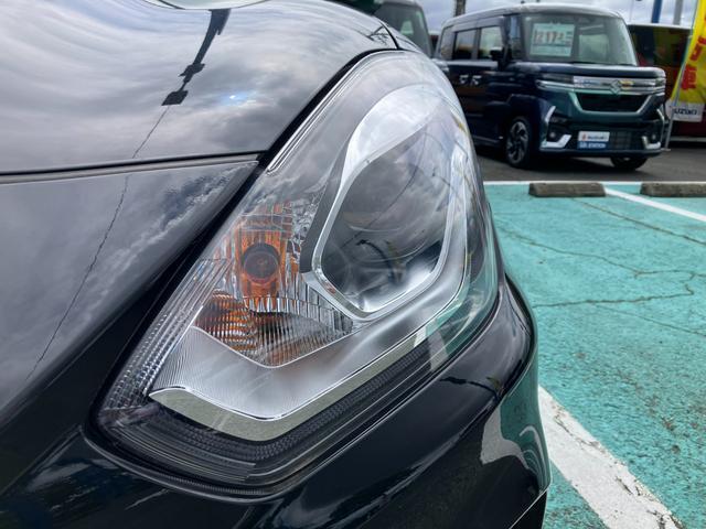 スズキ車は障害物センサーや衝突軽減ブレーキなどの安全装備も充実！運転が苦手な方でも安心して楽しくドライブができます。※車両によって装備内容が異なります。