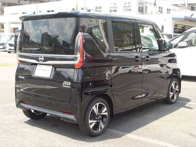 全国どこでも納車可能です♪遠方のお客様も大歓迎です。納車後の保証修理はお近くの日産のお店にて対応可能ですのでご安心下さい。
