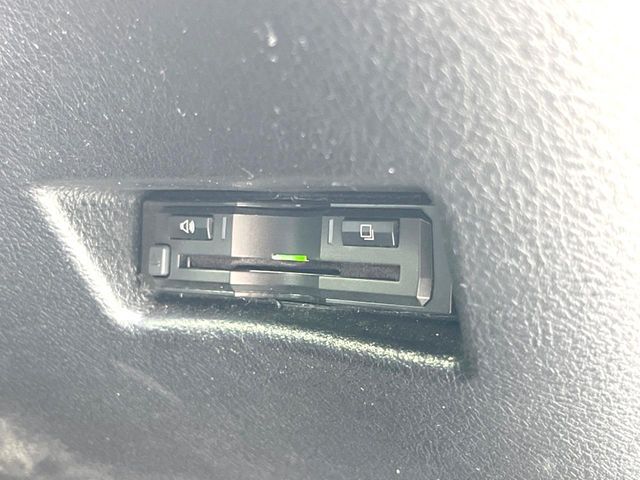【ETC】高速道路の料金所をストレスなく通過！話題のスポットやサービスエリアに多い「スマートIC」利用時は必須のアイテムです。当店でセットアップを実施、ご納車当日からすぐにご利用いただけます！