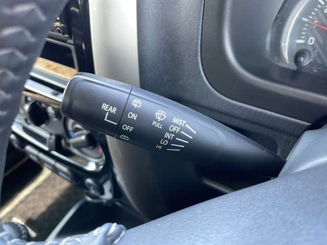 【運転席操作部】快適なドライブを楽しむための機能が装備されています！運転席から触れるので、使いやすいです！除菌プランいれていただくと、さらに清潔で安心していただけます！