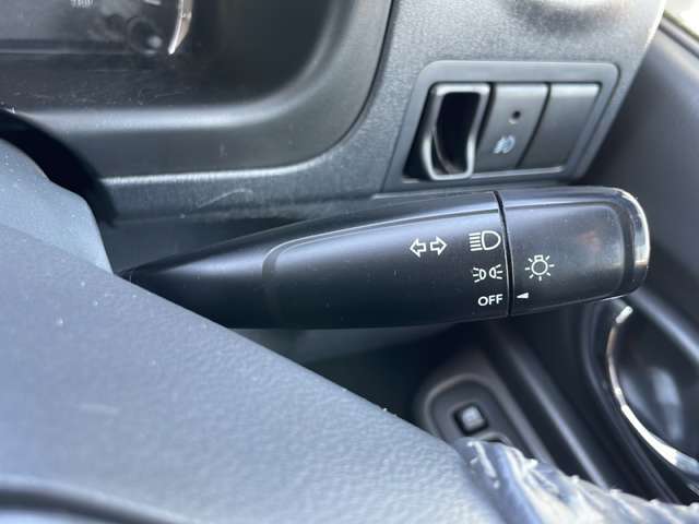 【運転席操作部】快適なドライブを楽しむための機能が装備されています！運転席から触れるので、使いやすいです！除菌プランいれていただくと、さらに清潔で安心していただけます！
