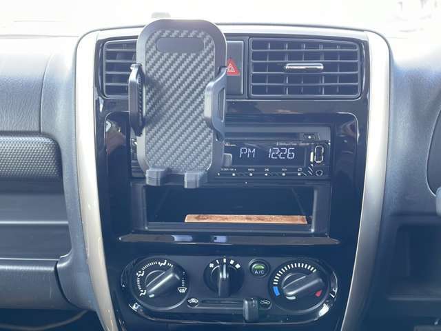 【運転席操作部】快適なドライブを楽しむための機能が装備されています！運転席から触れるので、使いやすいです！除菌プランいれていただくと、さらに清潔で安心していただけます！