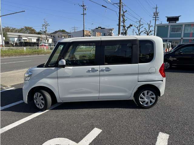 総額金額の中には車検2年（自社整備付）、自動車税、無料保証もすべて含んでおります！ご安心ください！おまかせください！直通TEL052-619-6662