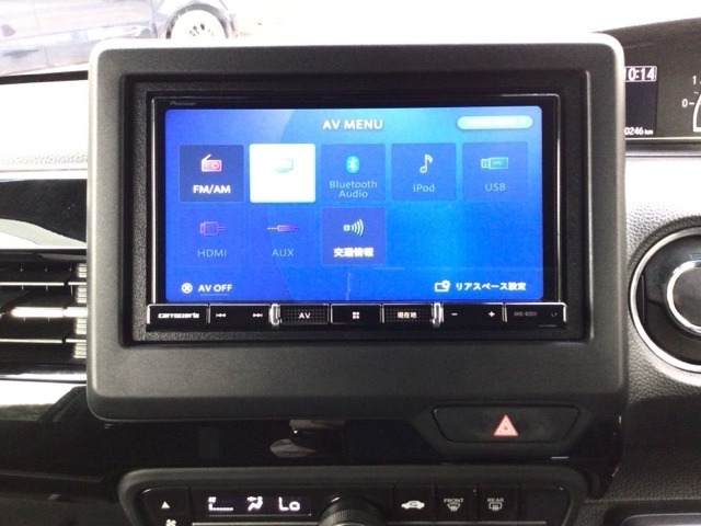 【オーディオ機能】ナビに一体のオーディオは、フルセグTVを装備♪もちろんFM/AMラジオもお聞きいただけますよ♪