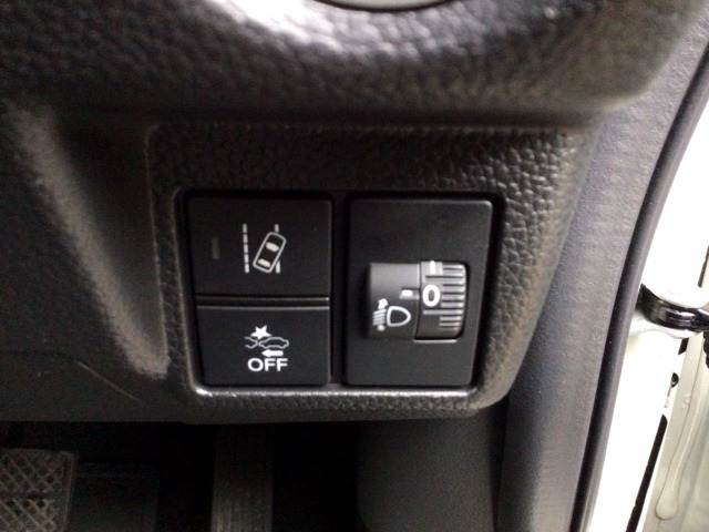 ホンダが推し進める総合先進安全装備のセンシング搭載！　衝突や斜線はみだしなどの危険が予測される時、センサーが警告。ヒューマンエラーを高度先進技術が補完してくれます。