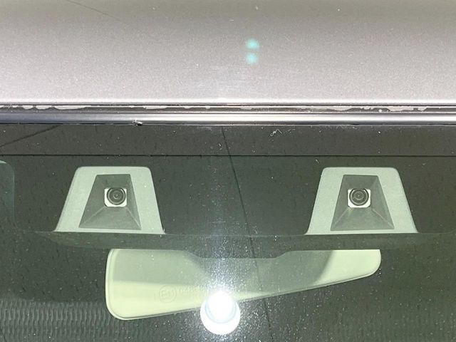 【スズキ　セーフティサポート】走行中に前方の車両等を認識し、衝突しそうな時は警報とブレーキで衝突回避と被害軽減をアシスト。より安全にドライブをお楽しみいただけます。