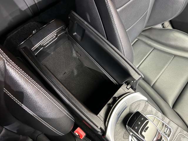 バックオーダーをご利用いただければ、希少なお車や、特定の装備のついたお車など、お客様からのご要望に応じて全国ネットワークからお探しさせて頂きます