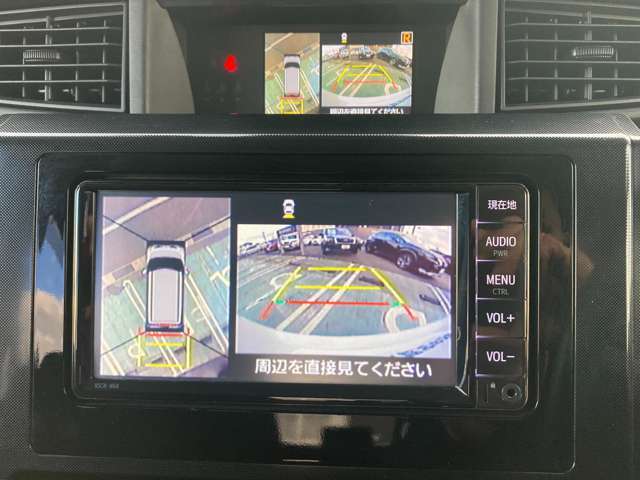 駐車時はナビゲーションでバックカメラを見ることができ、安心して後ろを把握することが出来ます。