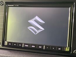 【大画面ナビ】人気の大型8インチナビを装備。存在感のある大画面はインパクト大！ナビ利用時のマップ表示は見やすく、テレビやDVDは臨場感がアップ！いつものドライブがグッと楽しくなります