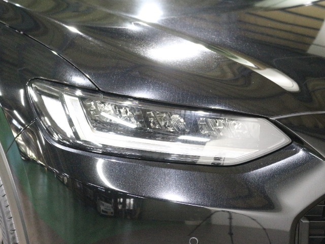 LEDヘッドライトです。