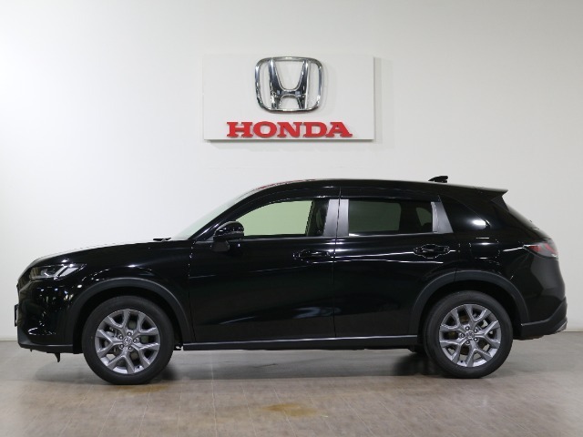 ボディカラーはクリスタルブラックパールです。