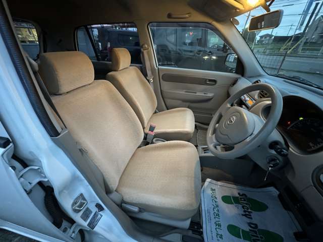 内装です☆納車前にクリーニングも実施致します☆