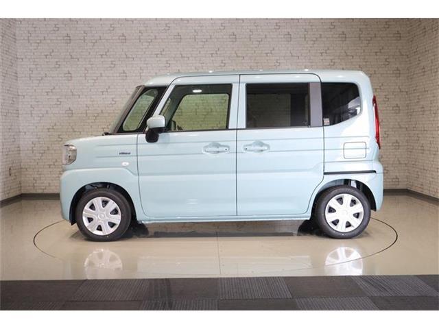 カラーはオフブルーです。入庫後ボディ磨き、艶出し施工致しております。