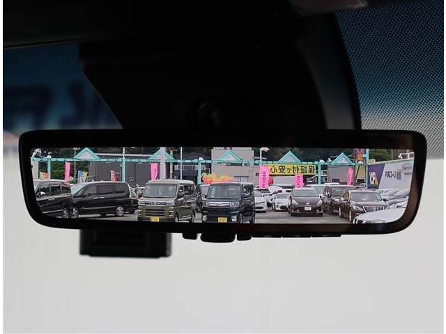 『1台』のお車に対して、こだわって仕入れを行っております。オプション装備装着車となります！